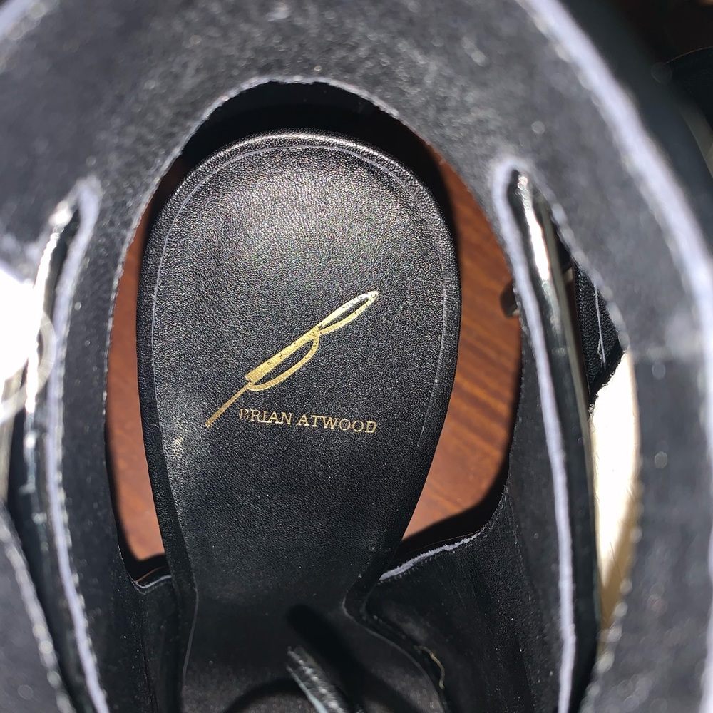 !NEW! Brian Atwood “Lodosa” white black sandals - Picture 7 of 7